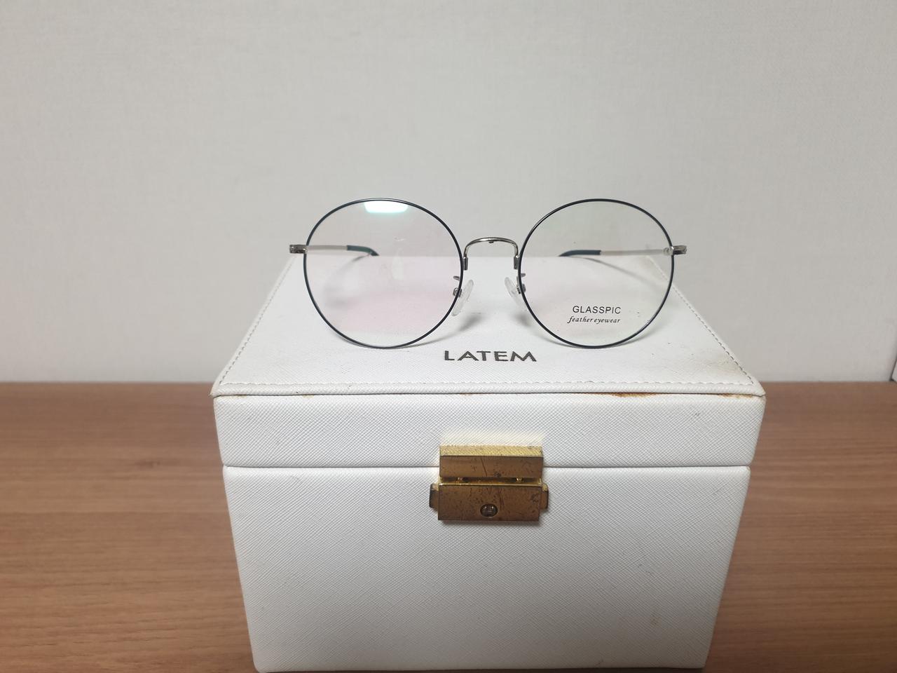 GLASSPIC 안경