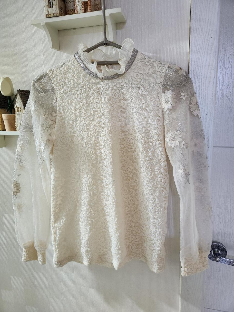 새상품!레이스 시스루블라우스