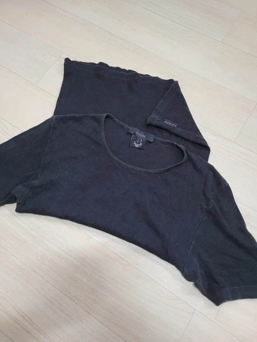 GUCCI 구찌 정품 니트반팔 블라우스 여성 L