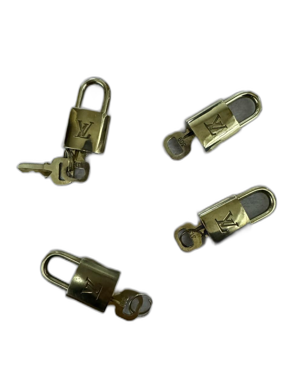 루이비통 자물쇠
