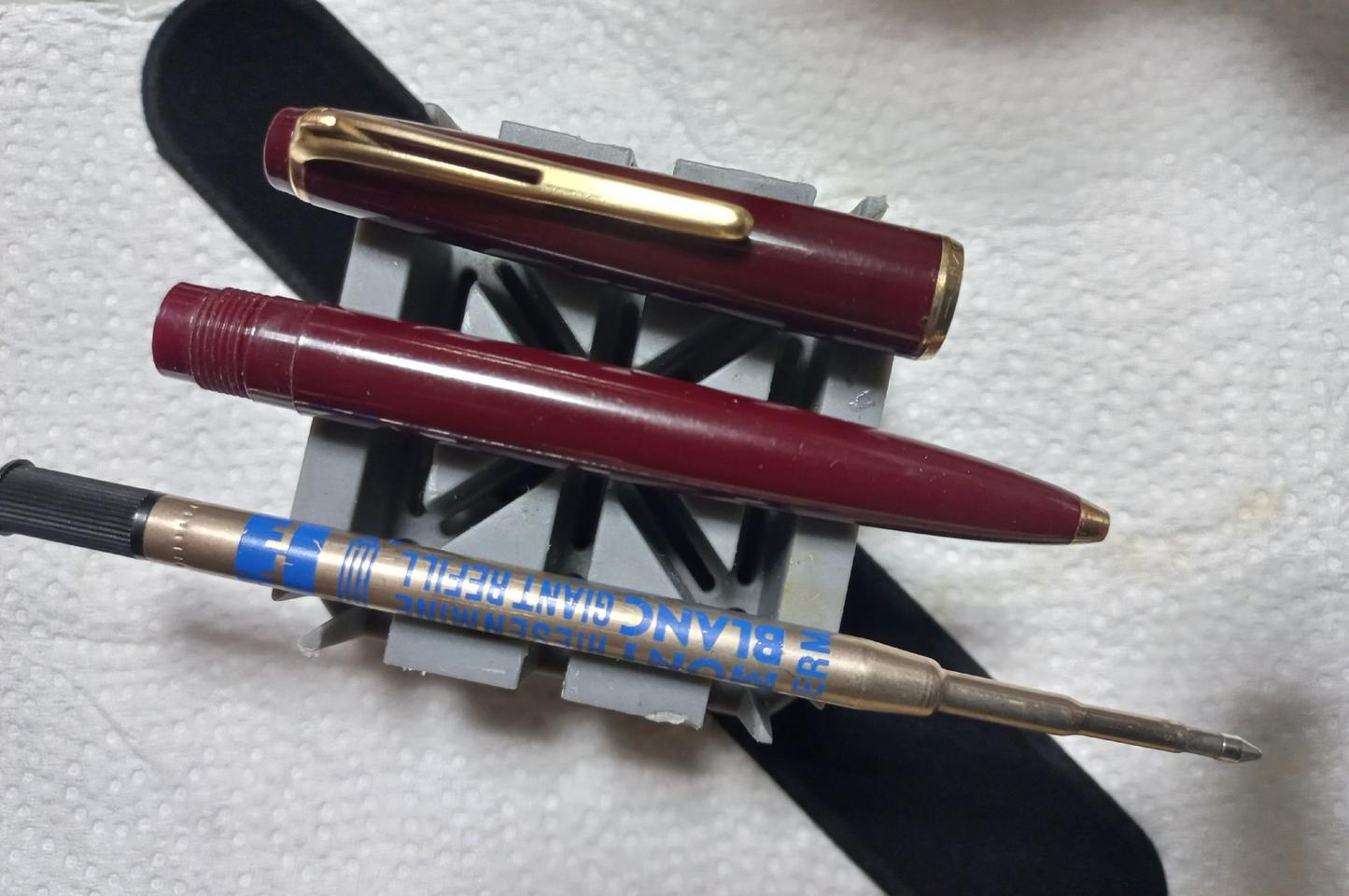 몽블랑 MONTBLANC볼펜 1970년 빈티지제품 버건디 또는 블랙컬러