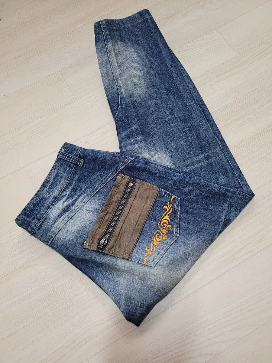 루돌프 발렌티노 진 데님팬츠 청바지 올드 커브드라인 남성 32