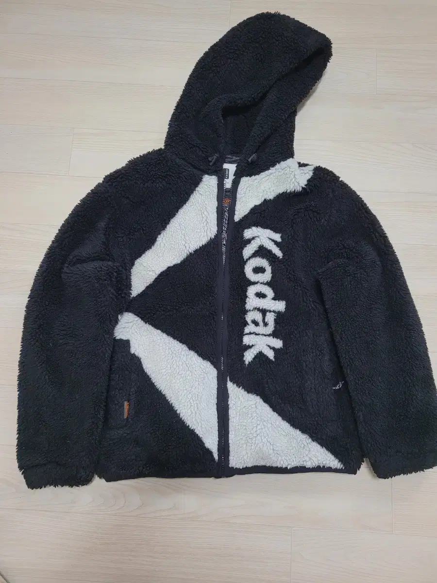 코닥 어패럴 케이 양털 후리스 뽀글이 자켓 S 90 (구매가 15만원)