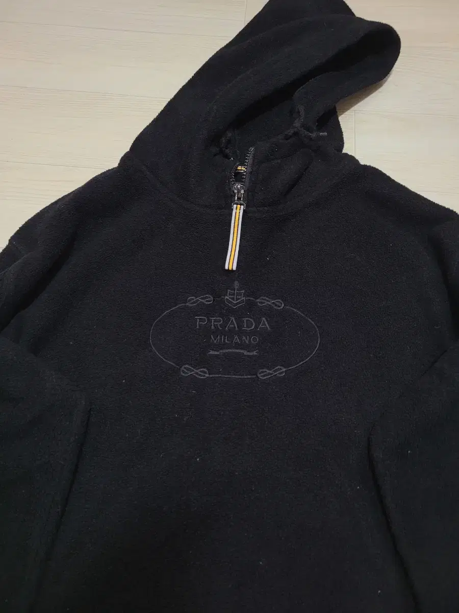 PRADA 프라다 밀라노 정품 빈티지 자수 후드티 하프집업 니트 48