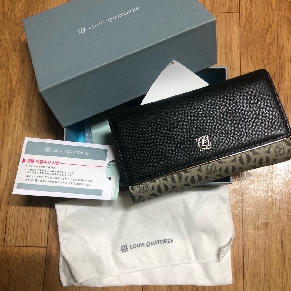 가격내림 / 루이까또즈 중지갑 보증서+풀박 안흔하고 상태좋아요