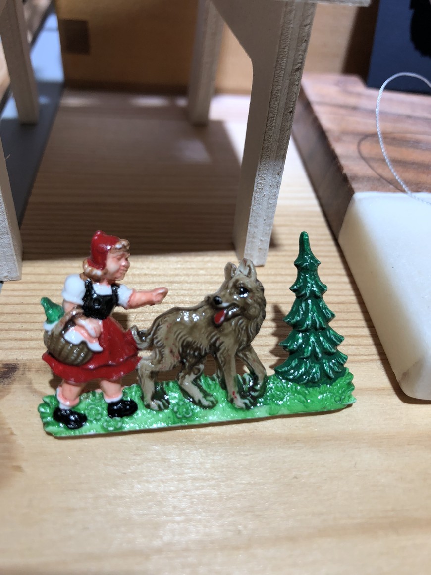 빨간망토와 늑대 브로치