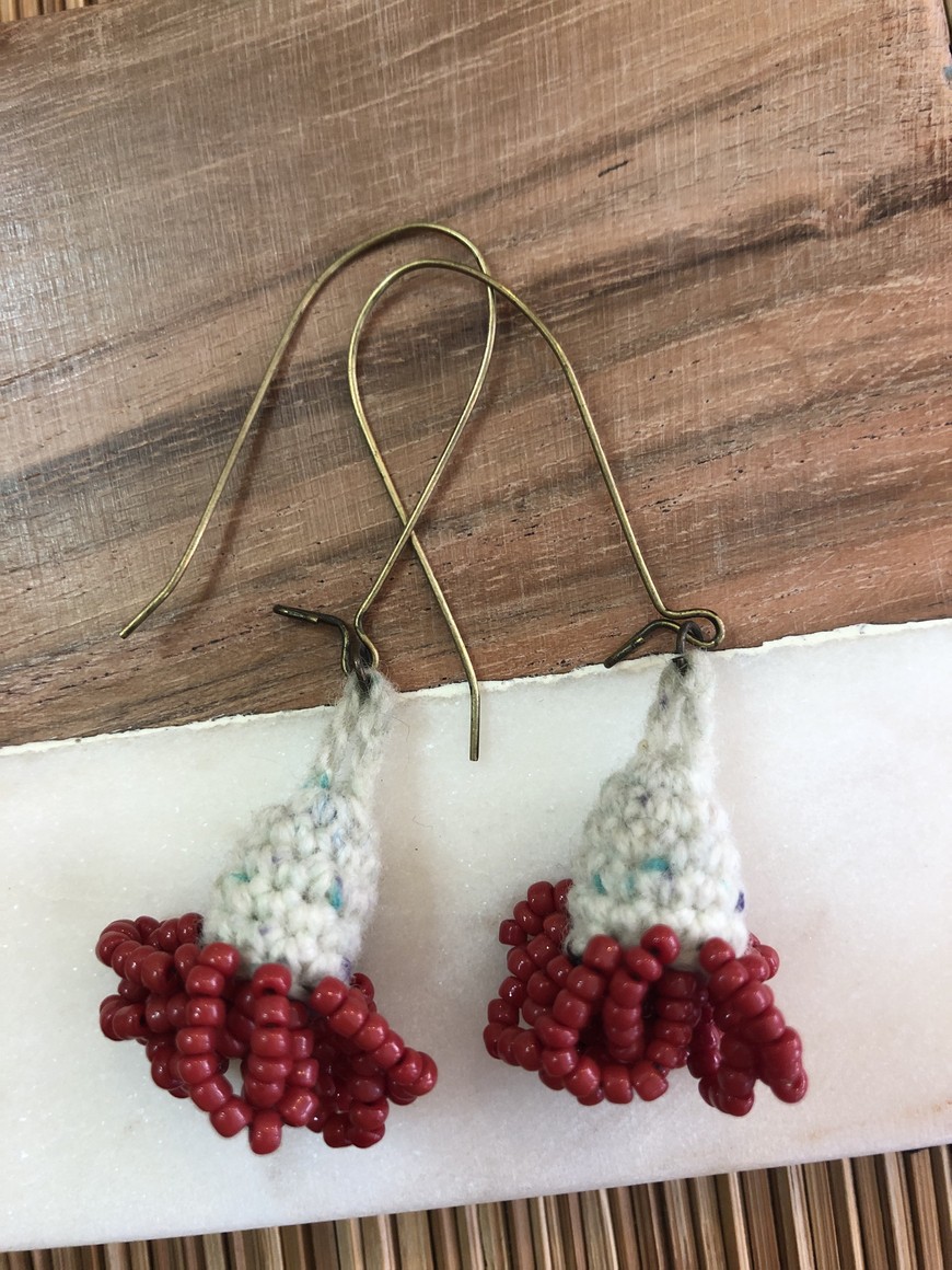 영국 핸드메이드 귀걸이.