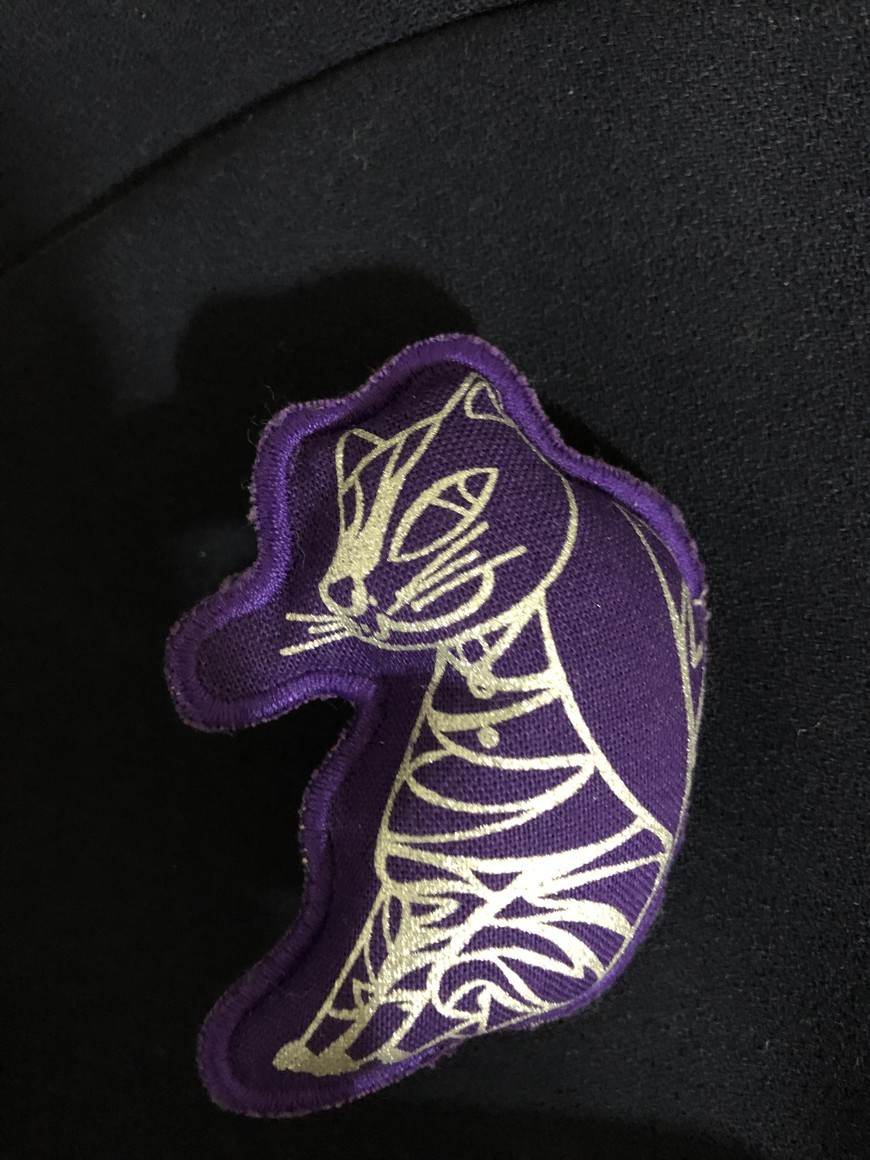 까사렐 브로치. 새제품.