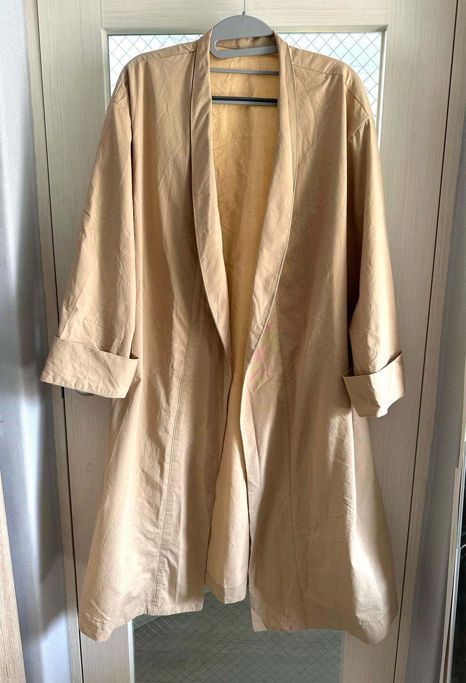 로브 오버핏 트렌치코트