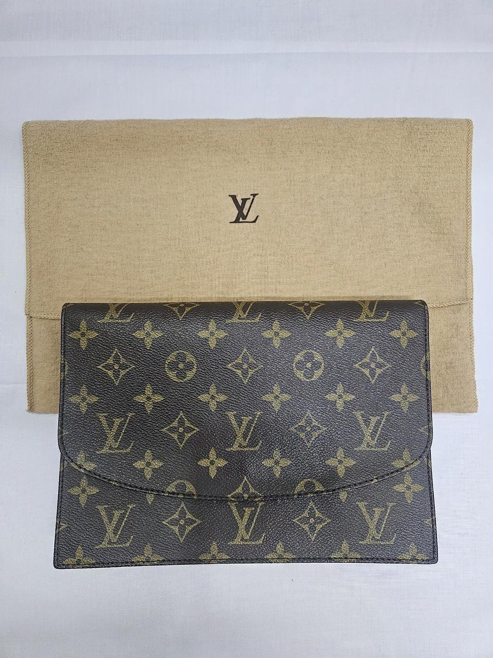 루이비통 포쉐트 모노그램 라버23 클러치백 파우치 M51940