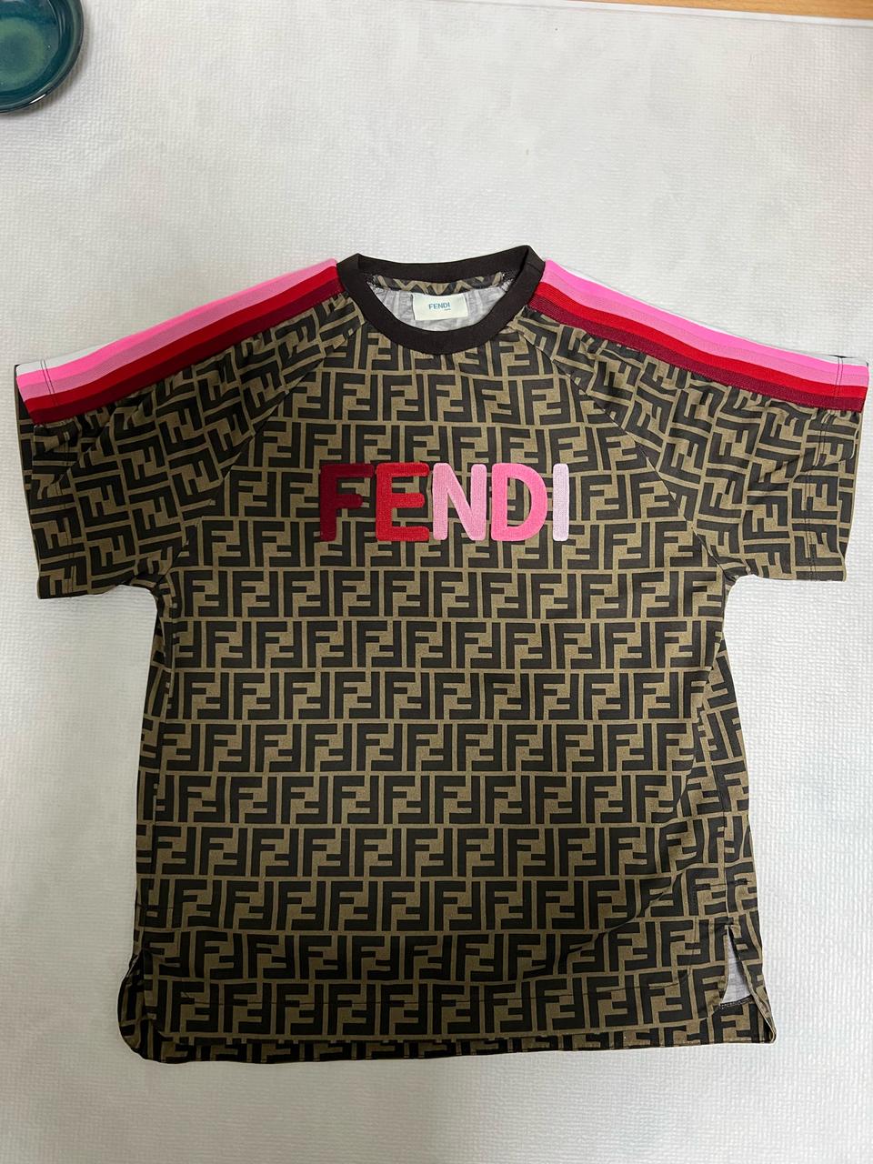 상태최상 펜디키즈 FF올오버 로고 티셔츠 14y