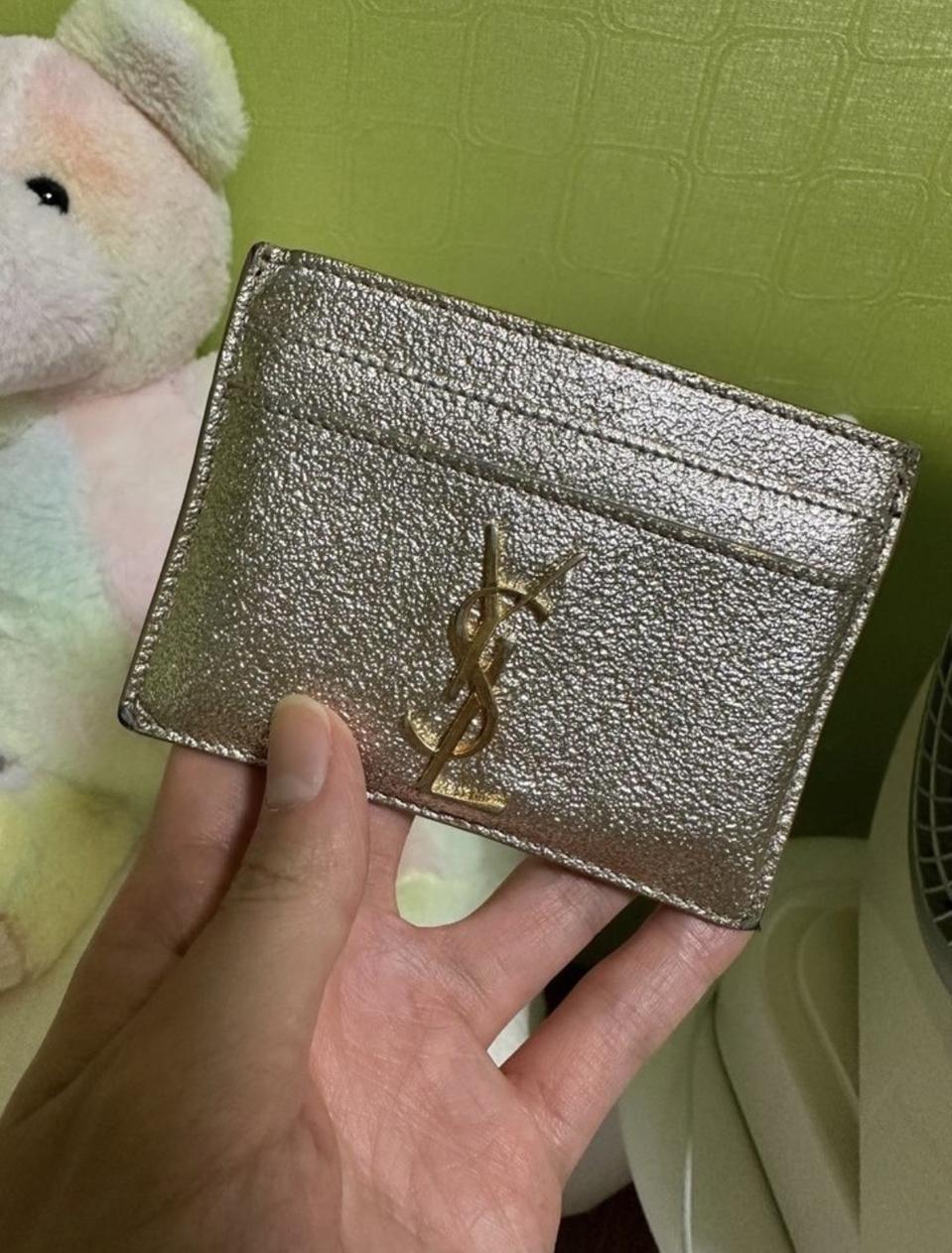 입생로랑 글리터 금장 카드지갑