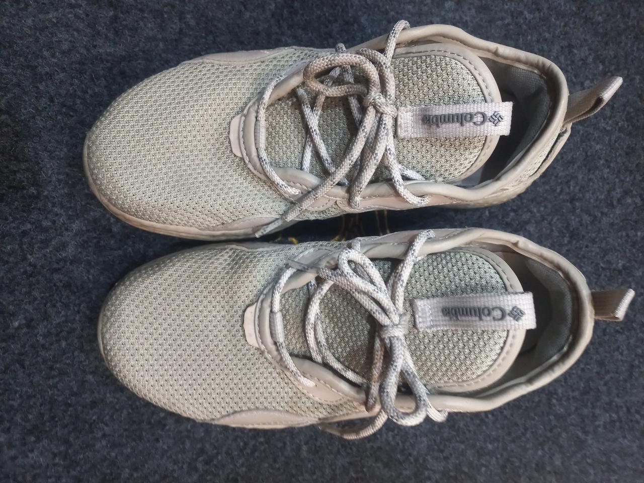 콜럼비아 트레킹화 255