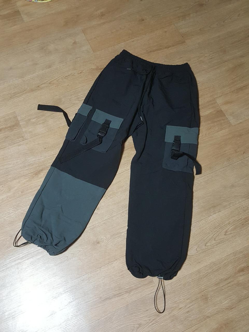 어웬드 (A-WENDE) 카고팬츠 바지