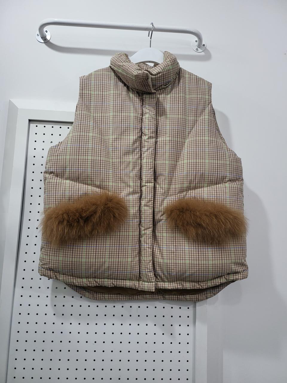 베네통 여성 폭스 구스 패딩 조끼