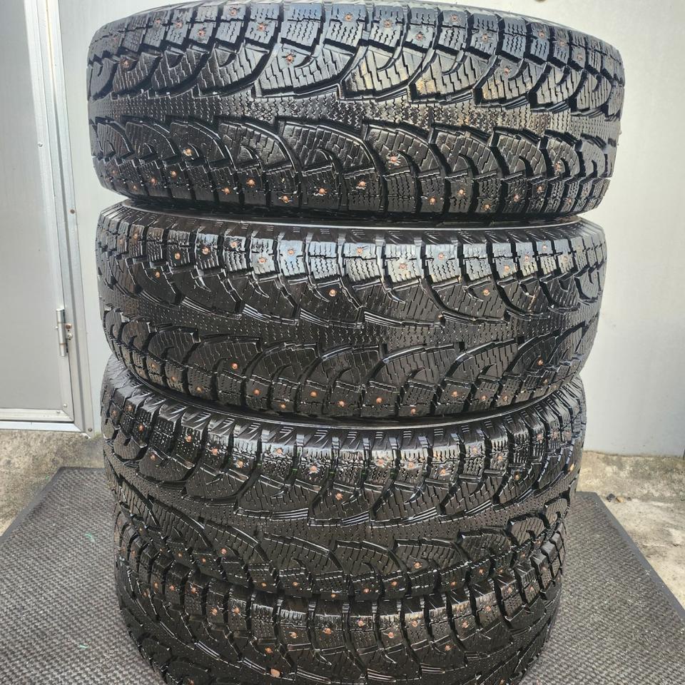 [중고타이어][무료배송]2256517 한국타이어 못윈터 4짝