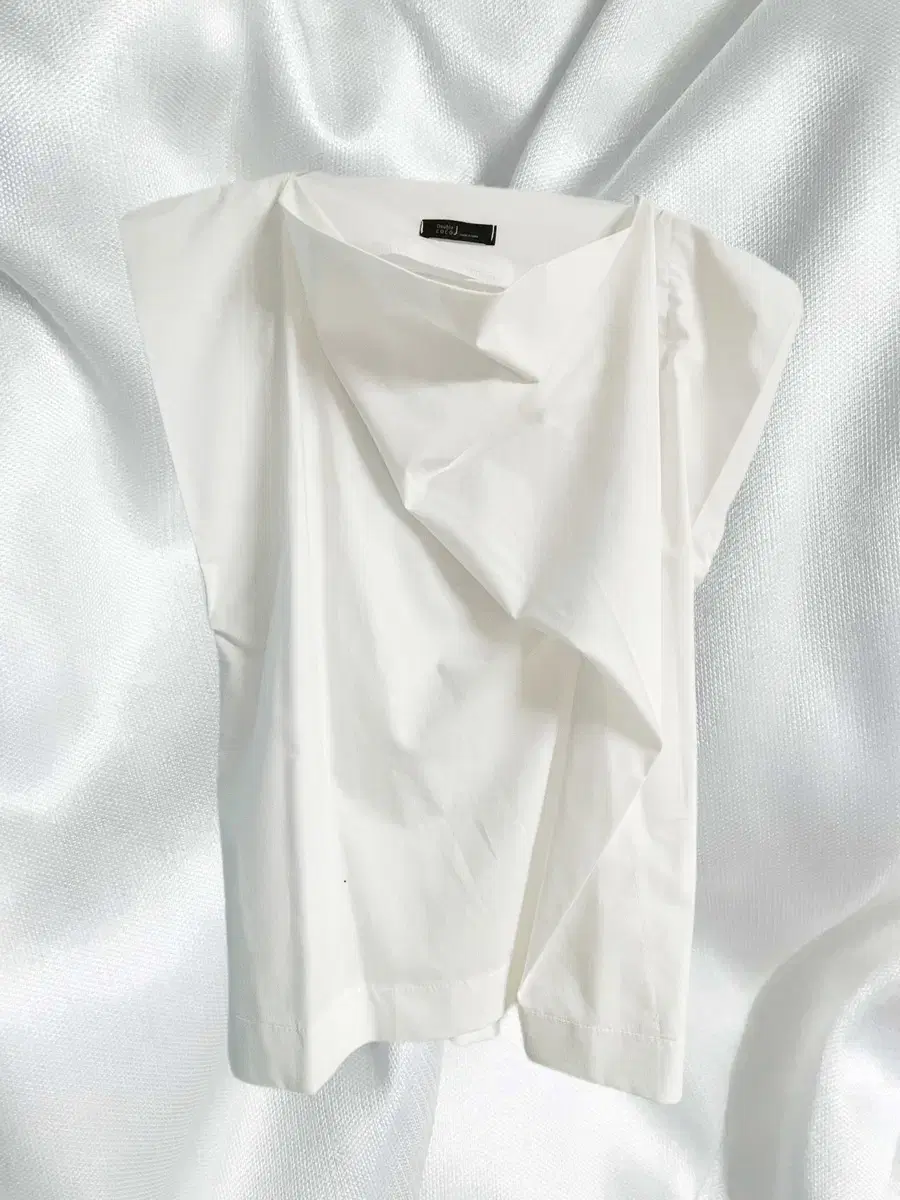 언발란스 블라우스