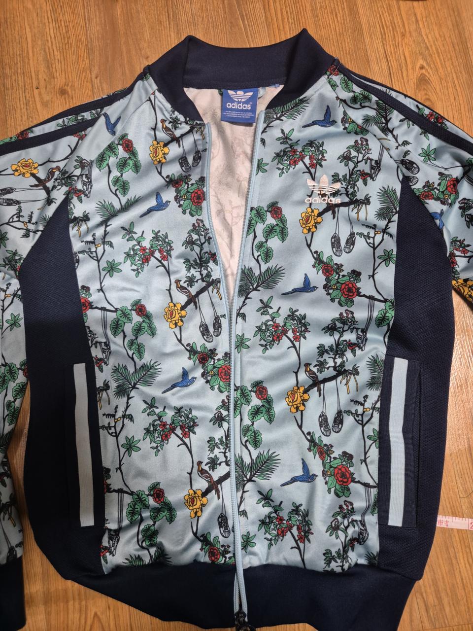 아디다스한정판