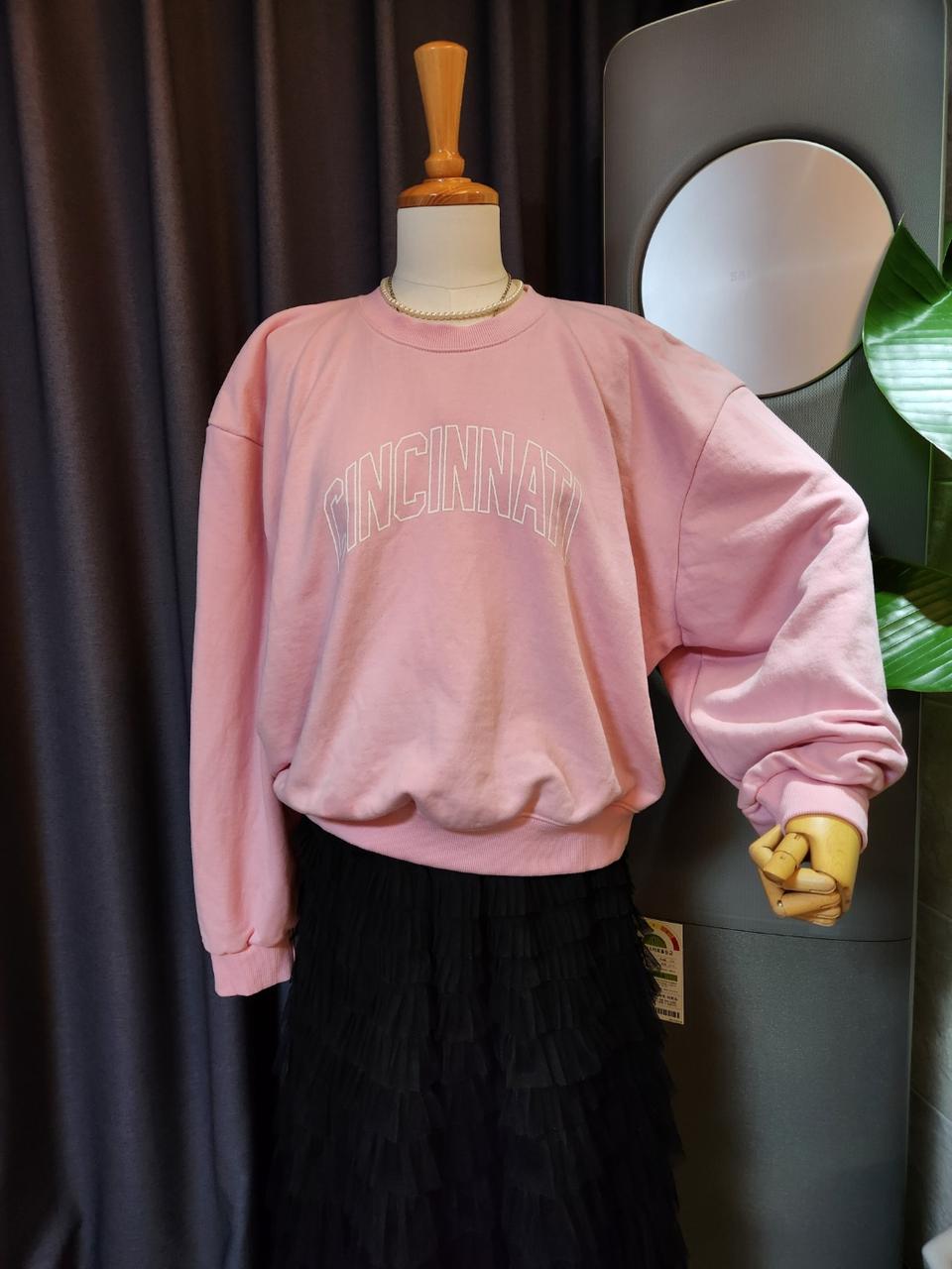 F.~99✔엔티크제이 볼륨 퍼프업 맨투맨 티셔츠