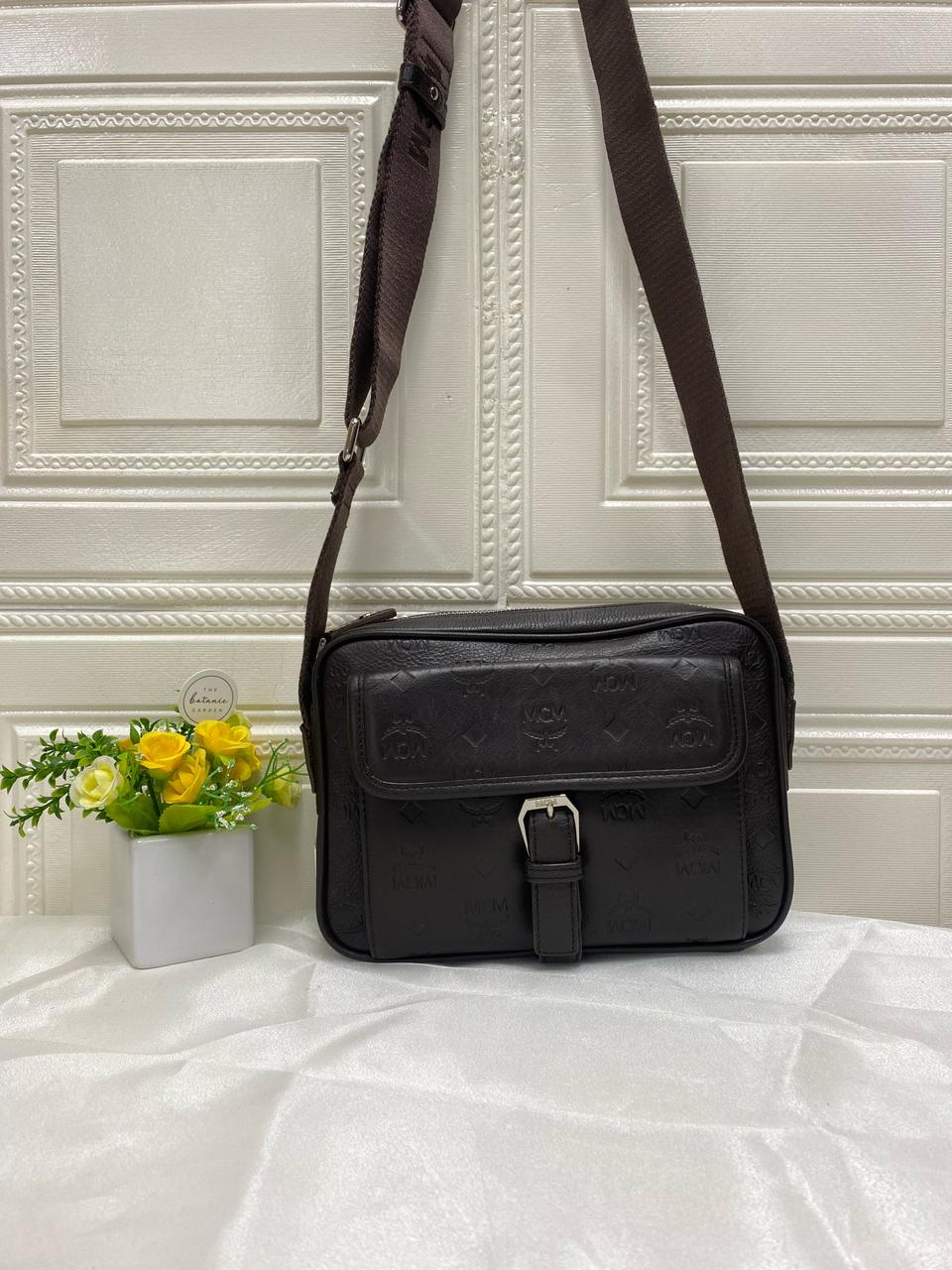 엠씨엠 메신저 크로스백