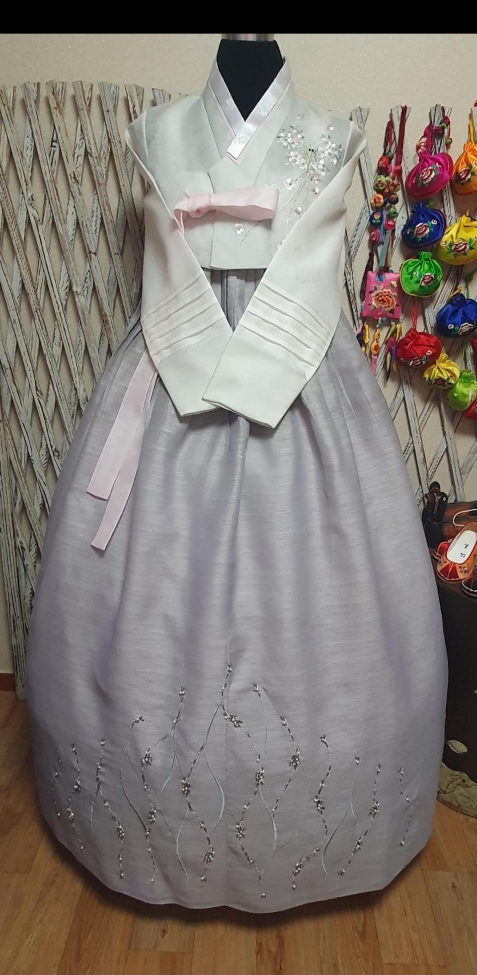 예쁜여성한복,66에서77,새옷같아요