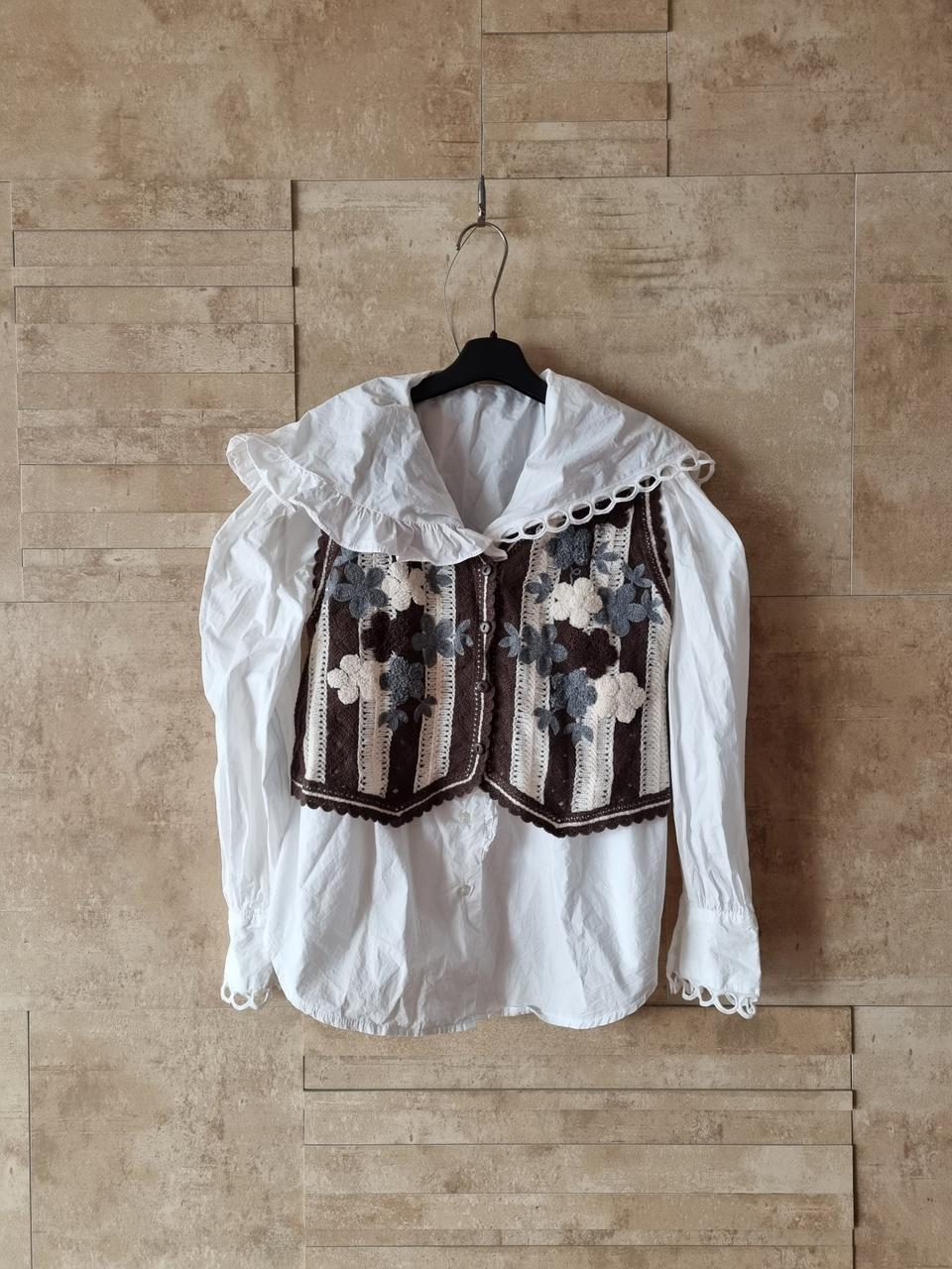 러블리 넙적 카라 블랏