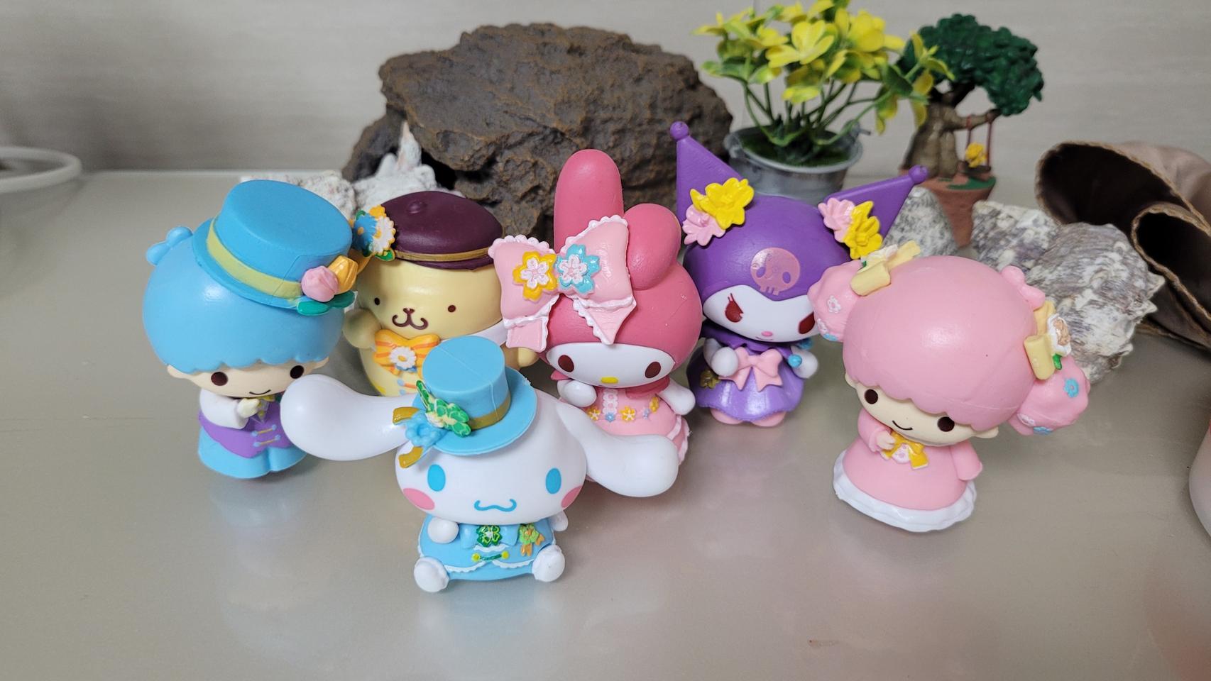 산리오 친구들 봄꽃 나들이 피규어 6종 세트