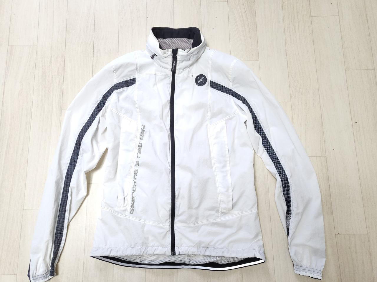 몬츄라 여성 바람막이 90사이즈(무료배송)2