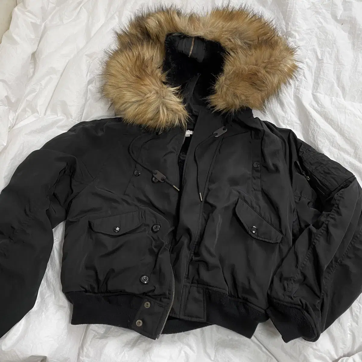 셔링 세미크롭 패딩