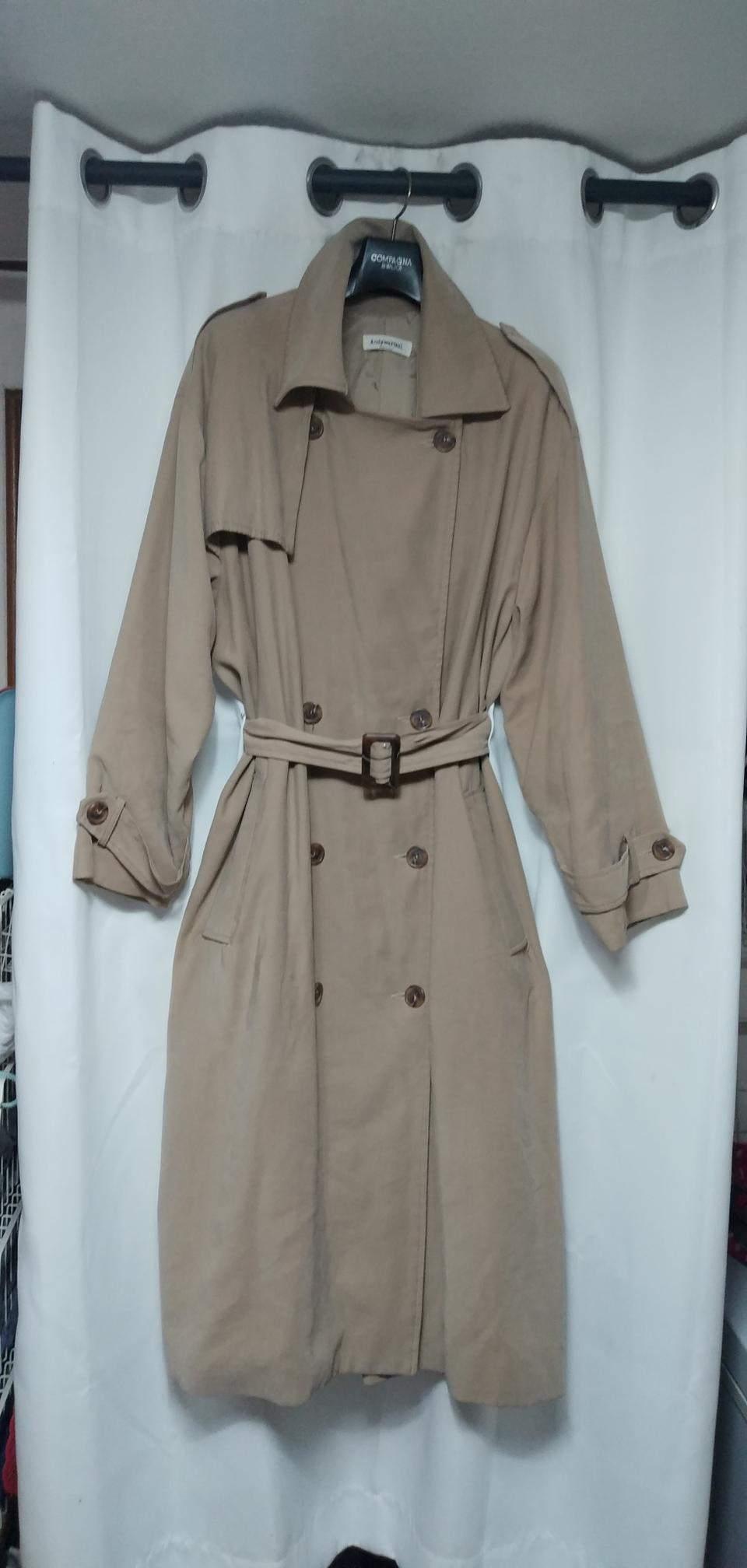 루즈핏 트랜치코트