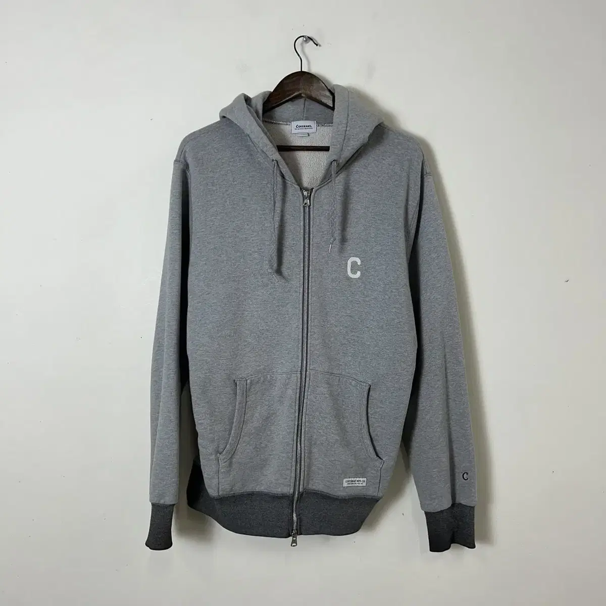 커버낫 투웨이 후드집업 105 급처합니다