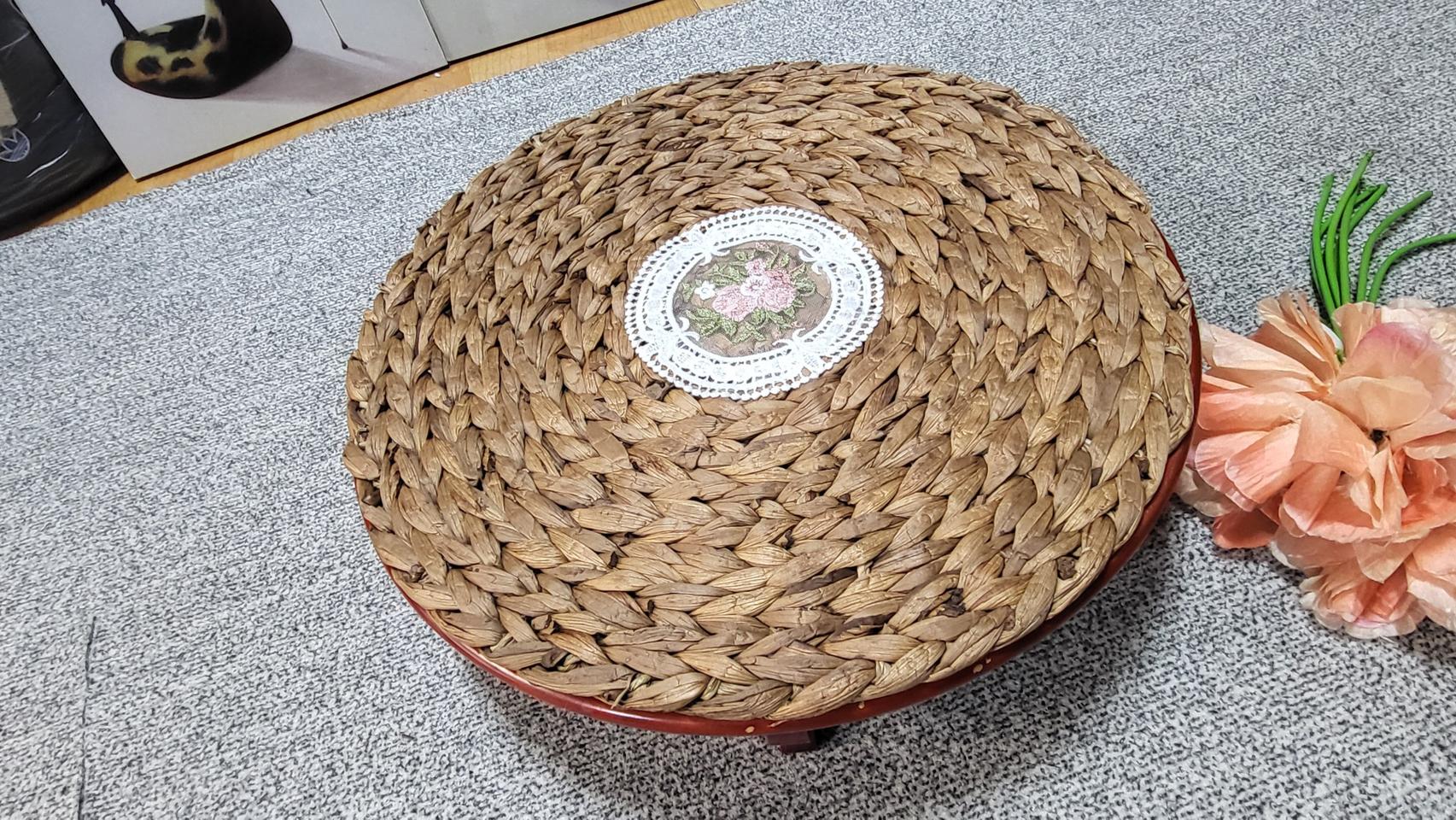 고풍스러운 다과상입니다. 멋스러운 제품