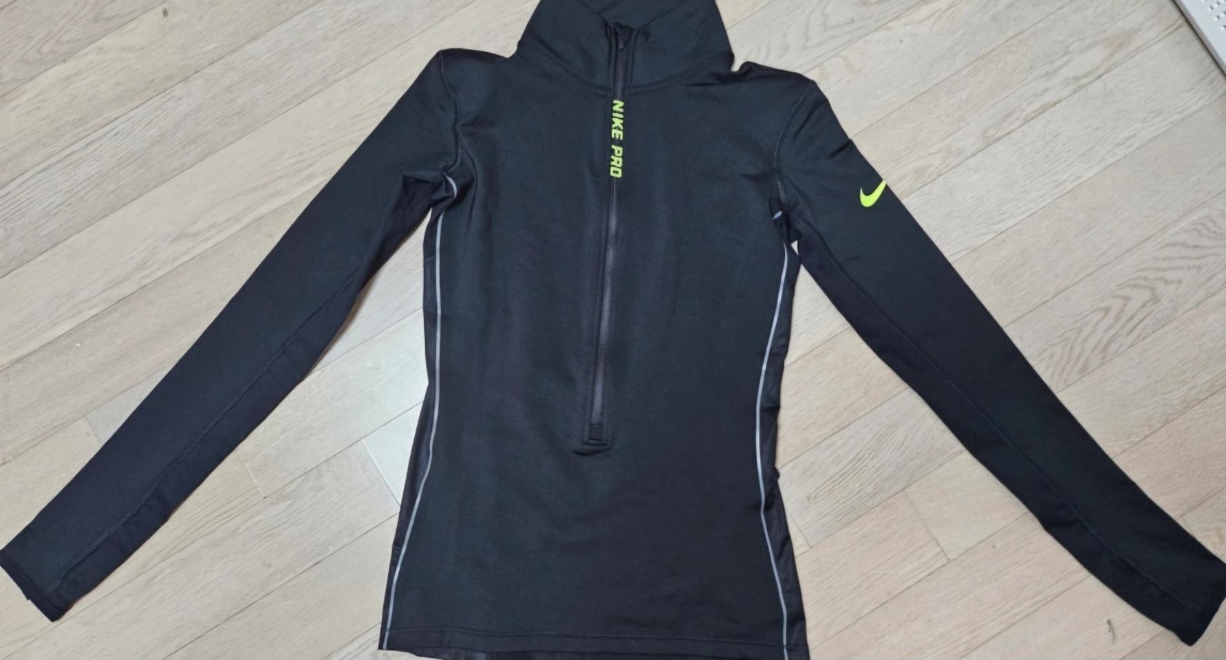 나이키여성상의