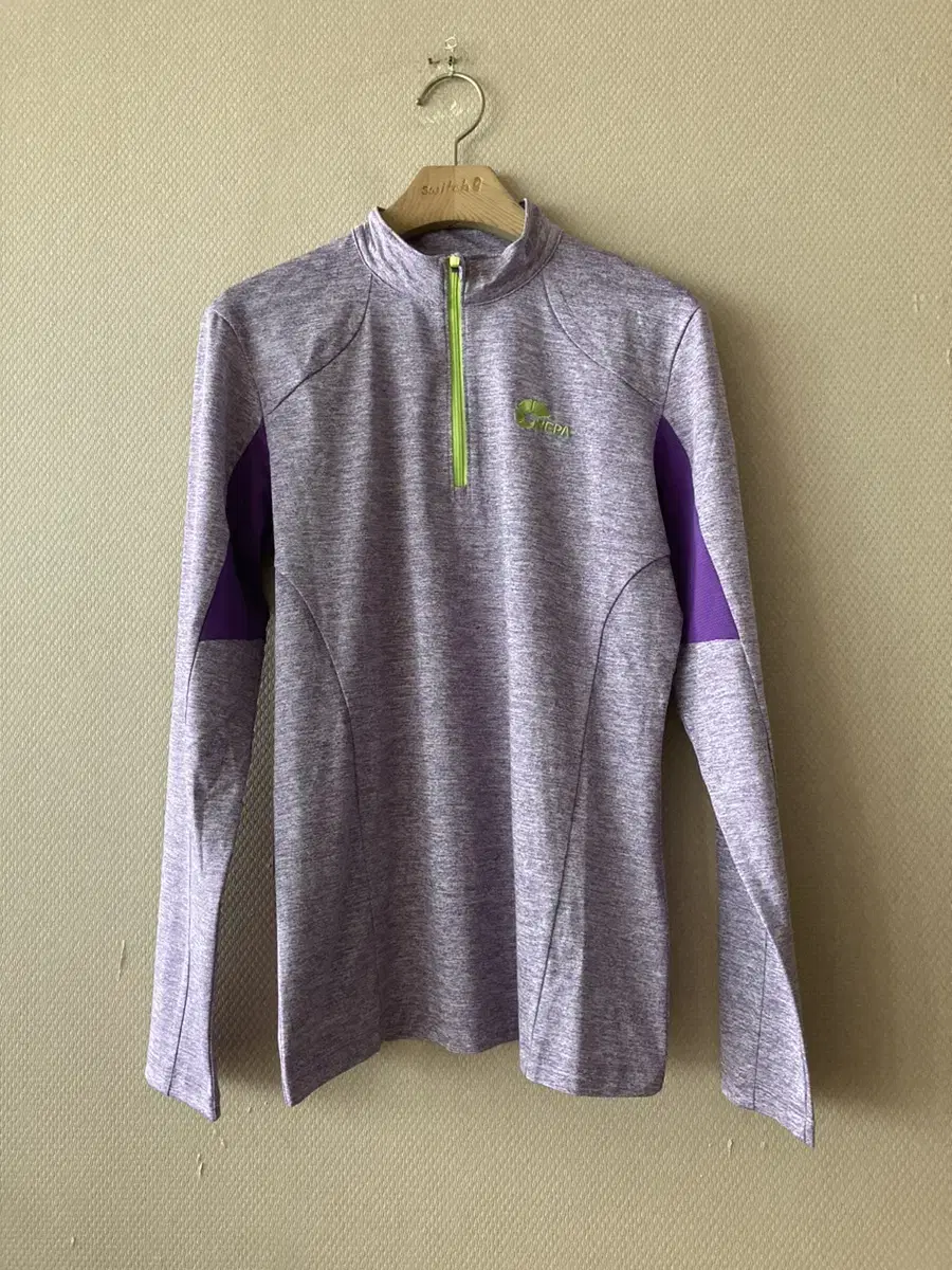 여성 네파 스포츠 반집업