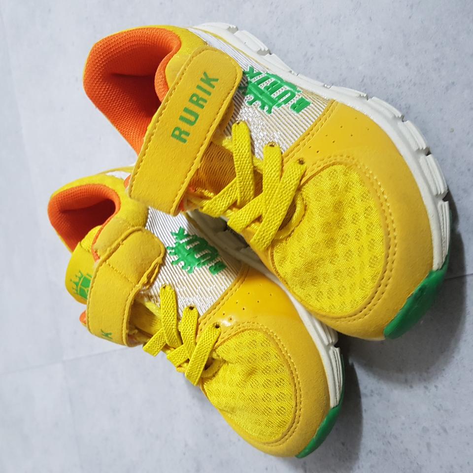 아기 유아 아동 신발 170 운동화 YELLOW 일반우편 무료배송