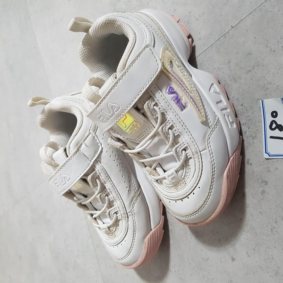 아기 유아 아동 신발 180 운동화 필라 흰색 일반우편 무료배송