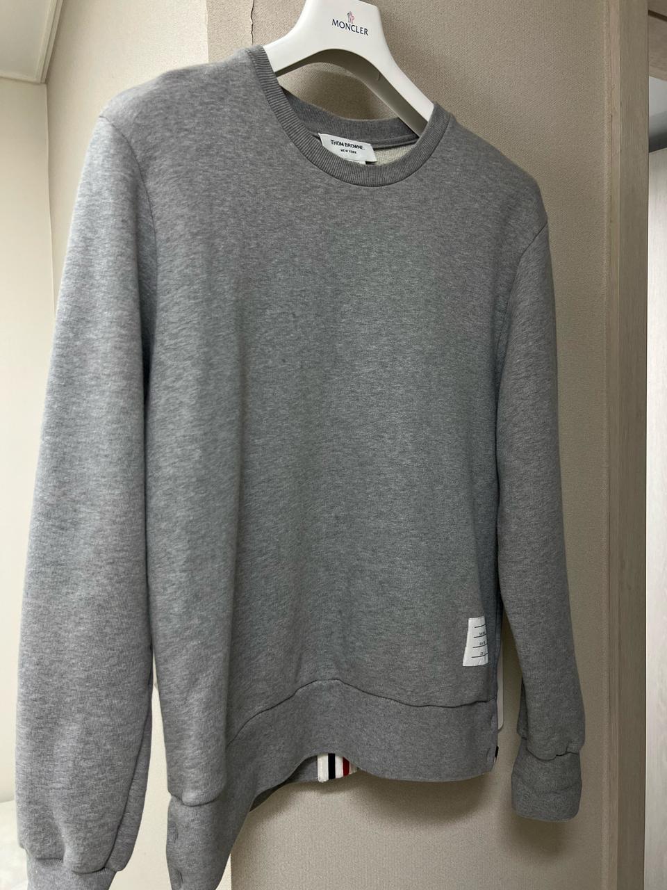 백화점) 톰브라운 백삼선 그레이 맨투맨 3사이즈