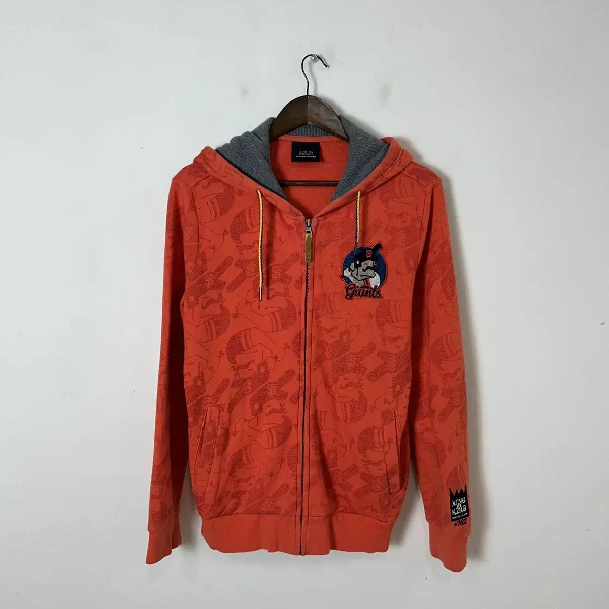 MLB 패턴 후드집업 90 급처합니다