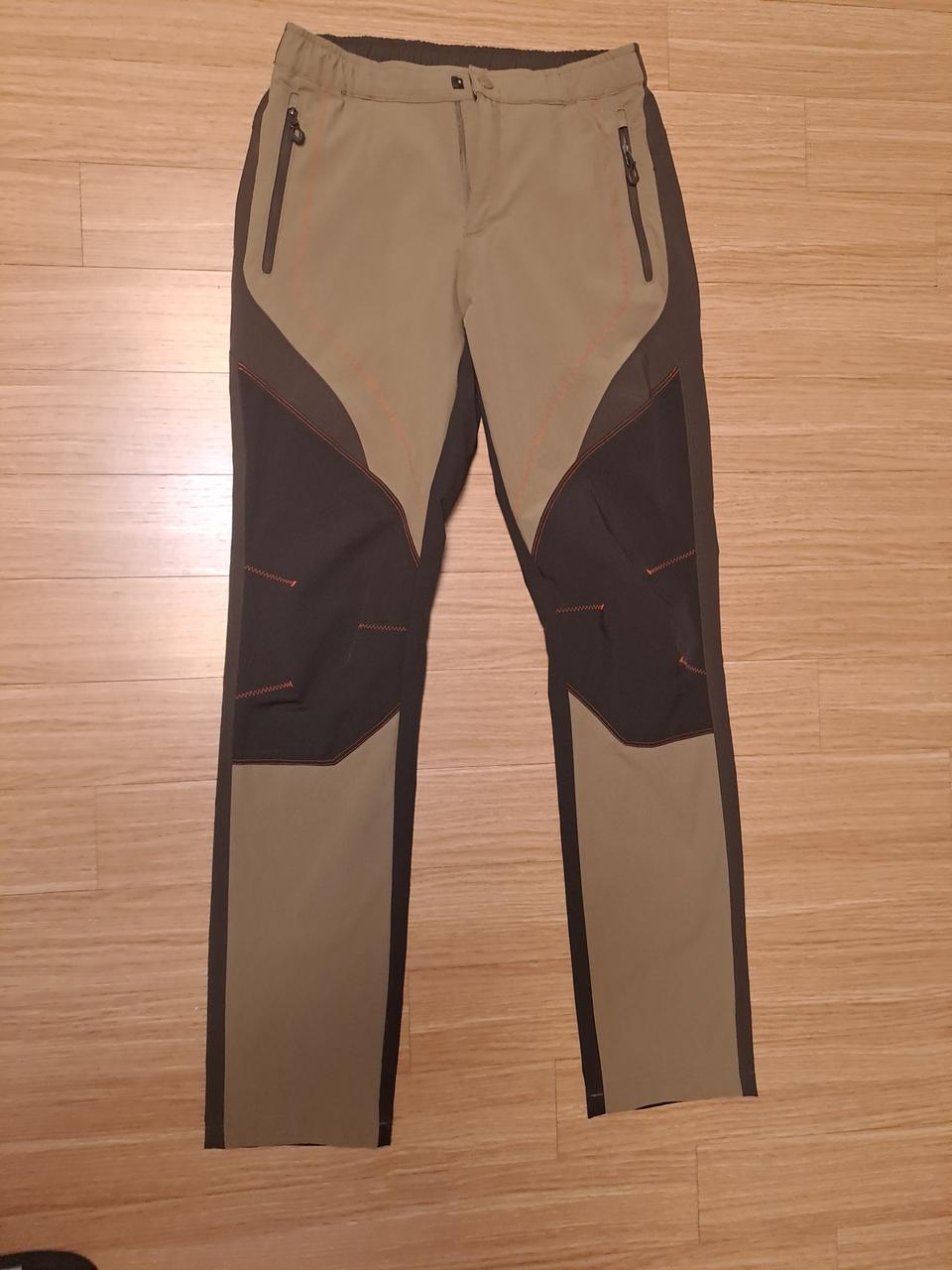 야성 아이더 춘추 여름 등산바지 팝니다