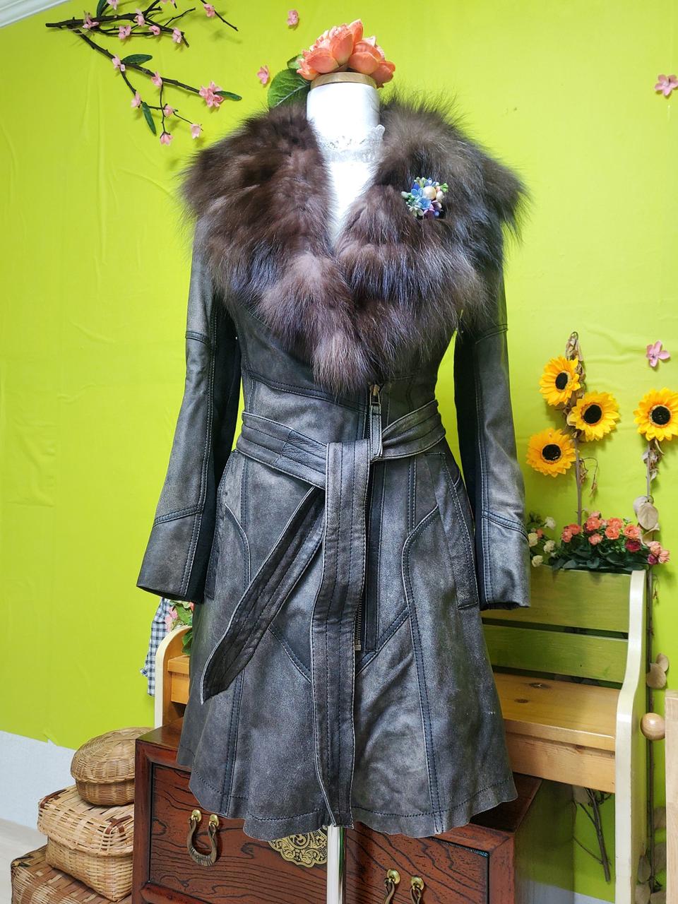 빈티지/ 데이트룩/ 여우털카라 / 벨티드/ 여성코트/ 양가죽 코트