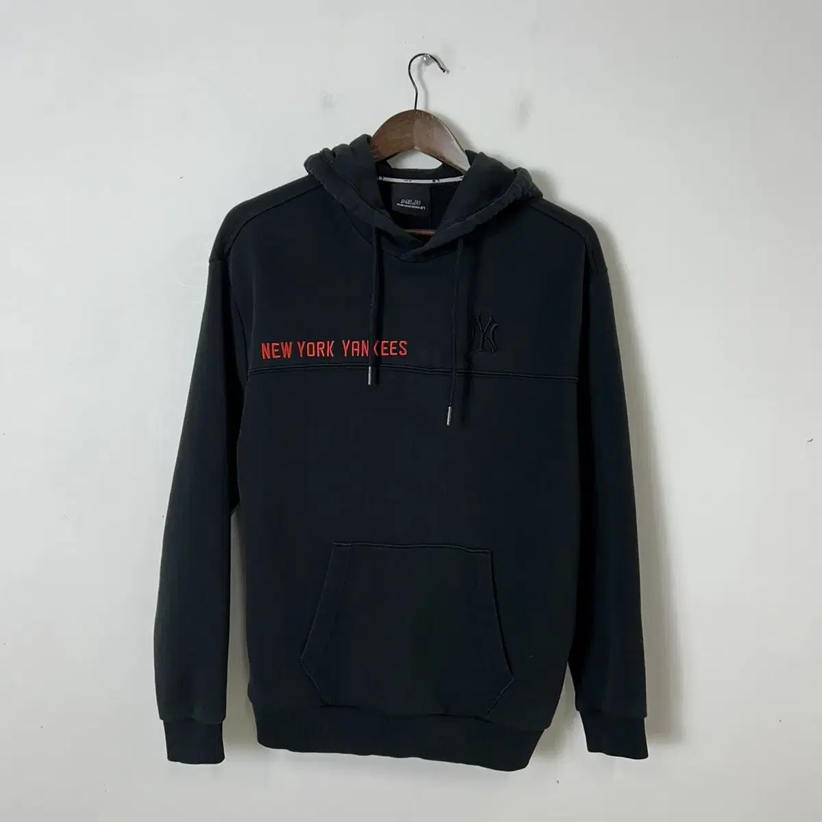 MLB 뉴욕양키스 후드티 90 급처합니다