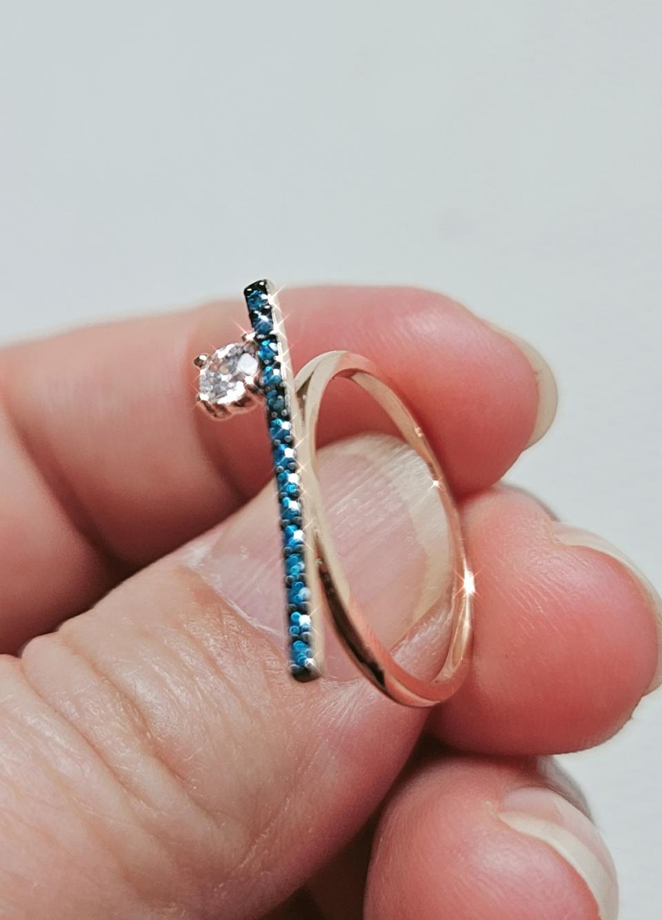 14k 로즈골드 유니크 청큐 스틱반지