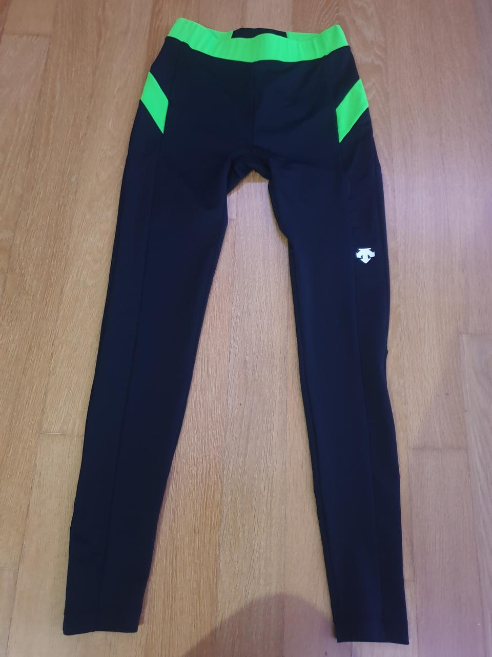 데상트 여성 레깅스