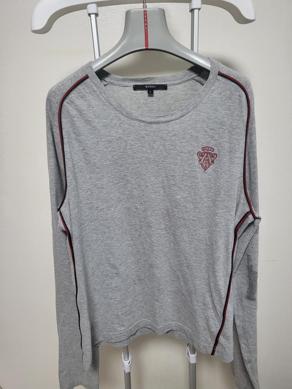 구찌 긴팔 쭉티