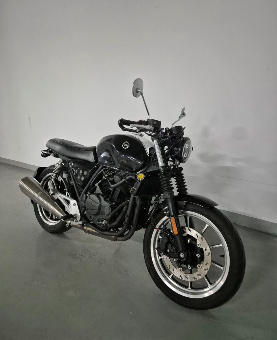 2016년식 SYM 울프300 카페레이서 커스텀 판매합니다.