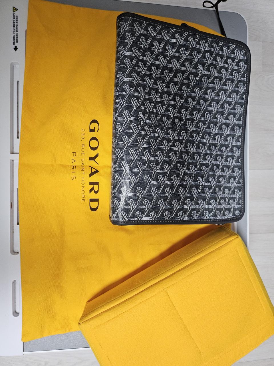 고야드정품(사이즈30.22.8)현대백화점 214만원구매.2023년10월구