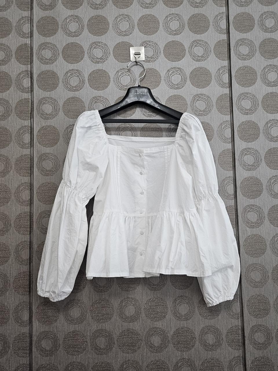 새상품 55    화이트셔링 블라우스
