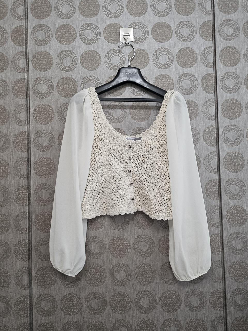 새상품  55   니트배색  쉬폰혀링소매  숏기장블라우스