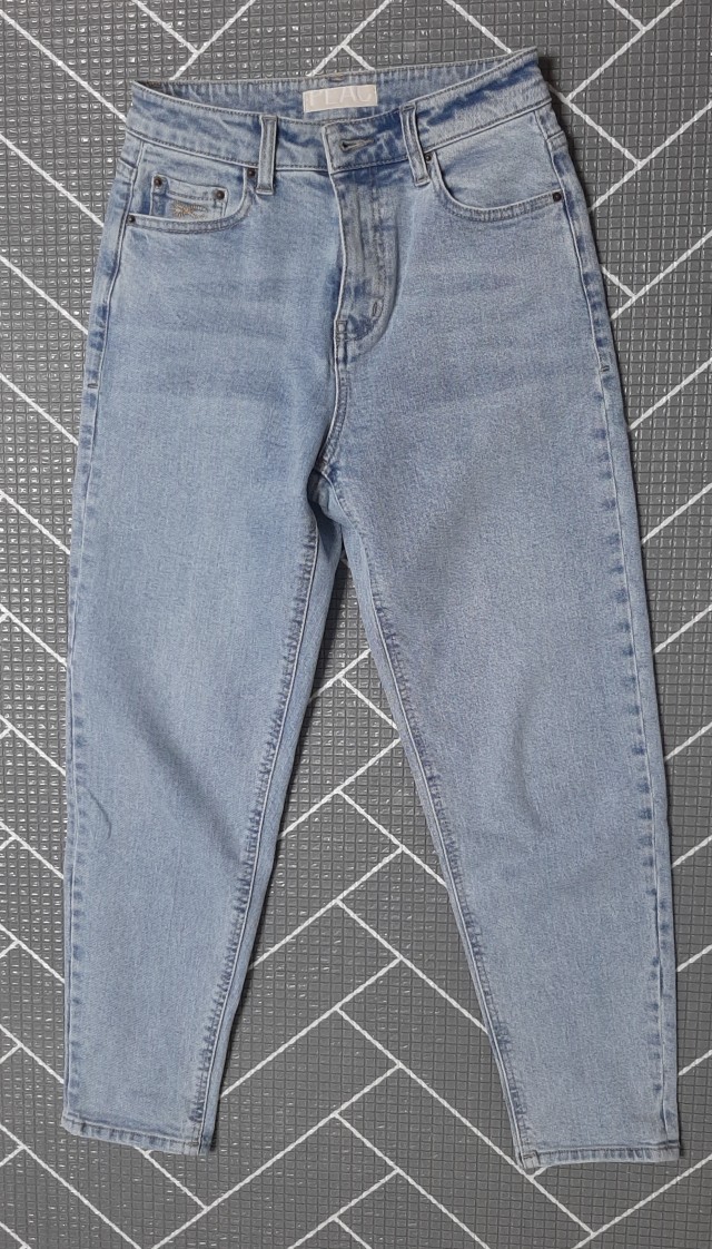 플랙진 PLAC 여성 라이트인디고 크롭 테이퍼드 타니 청바지 판매합니다.