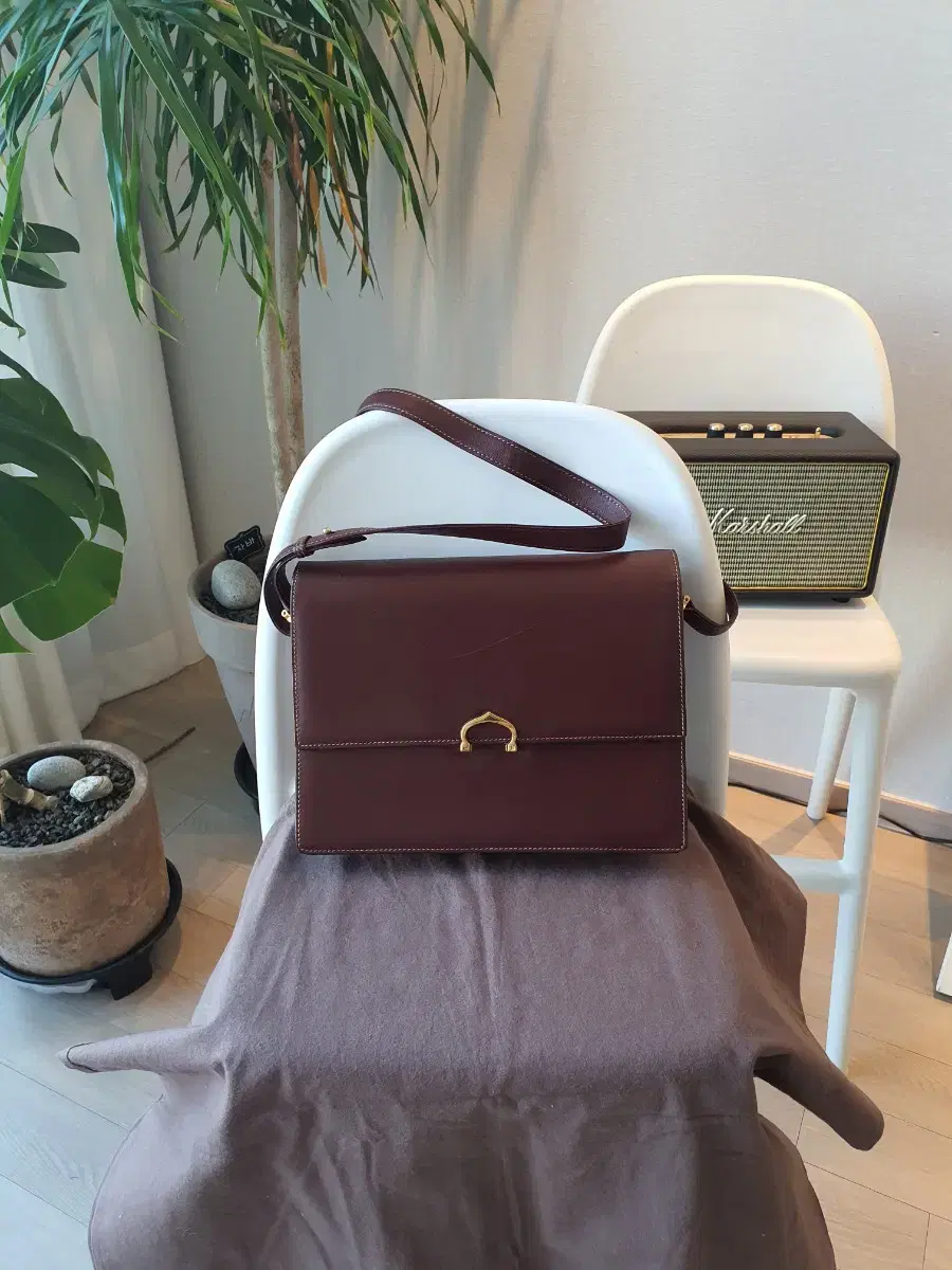 까르띠에 머스트디 숄더 핸드백